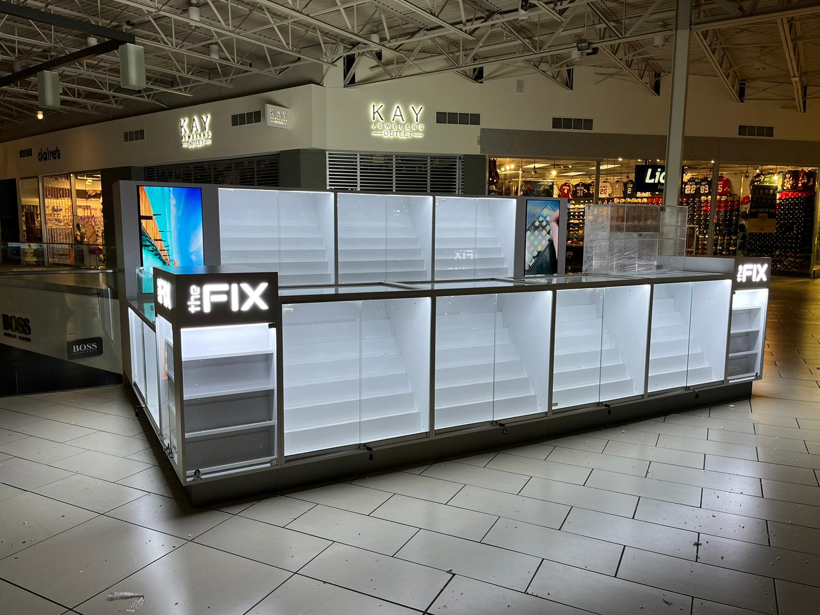 The Fix kiosk at Jersey Gardens — Simon Property Group